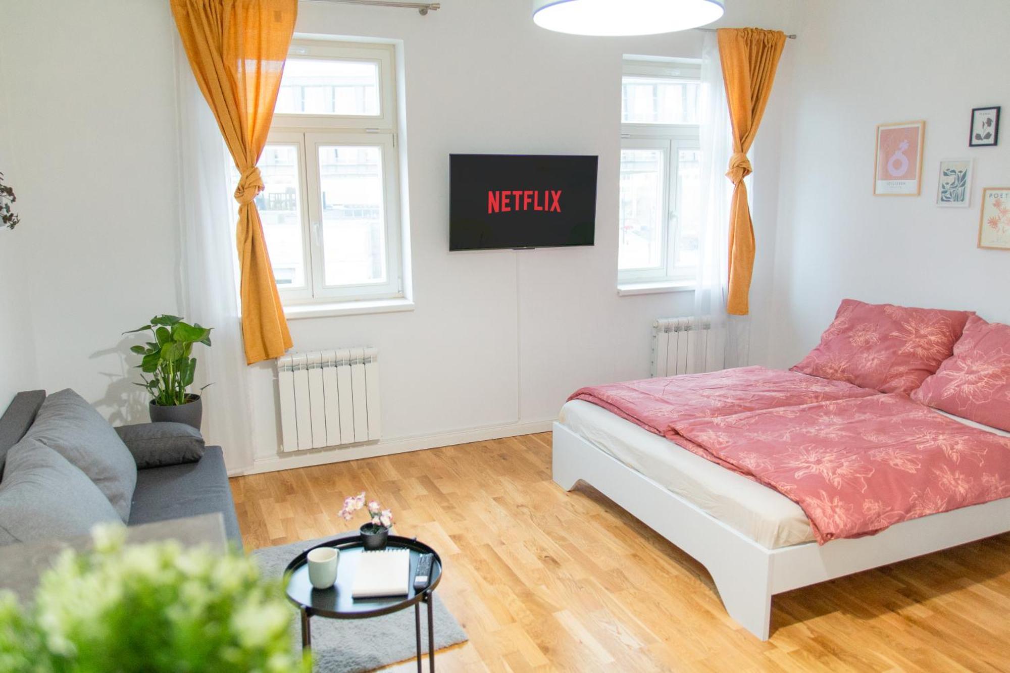 Cozy Retreat By Wenceslas Square *