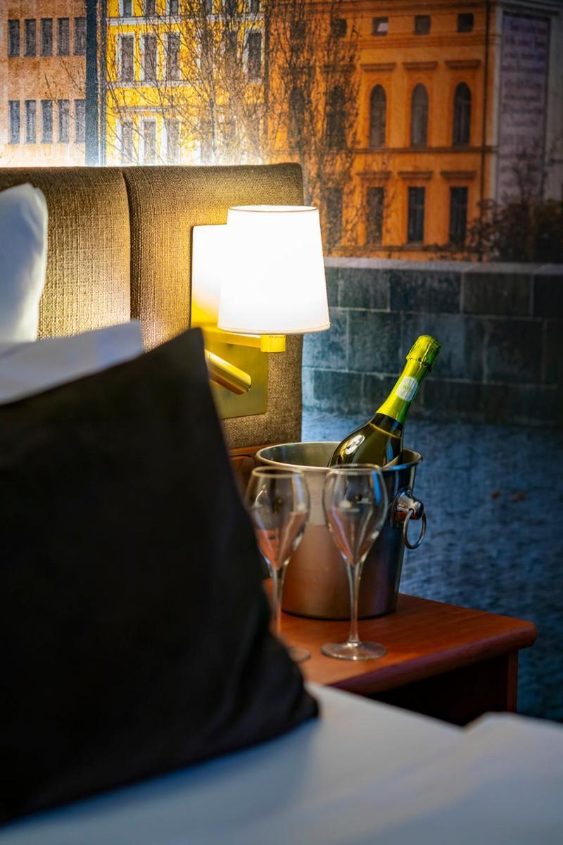 Plaza - Czech - Czech Leading Hotel 4*