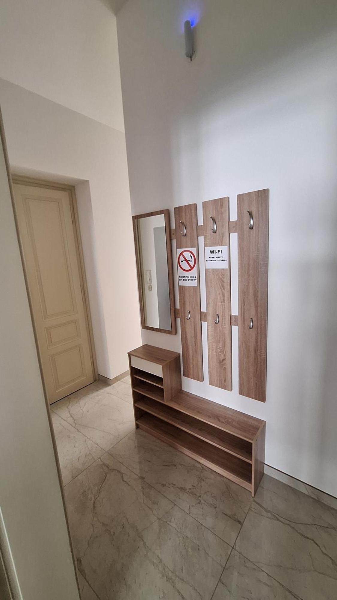 Center Thomas No3 * Prague