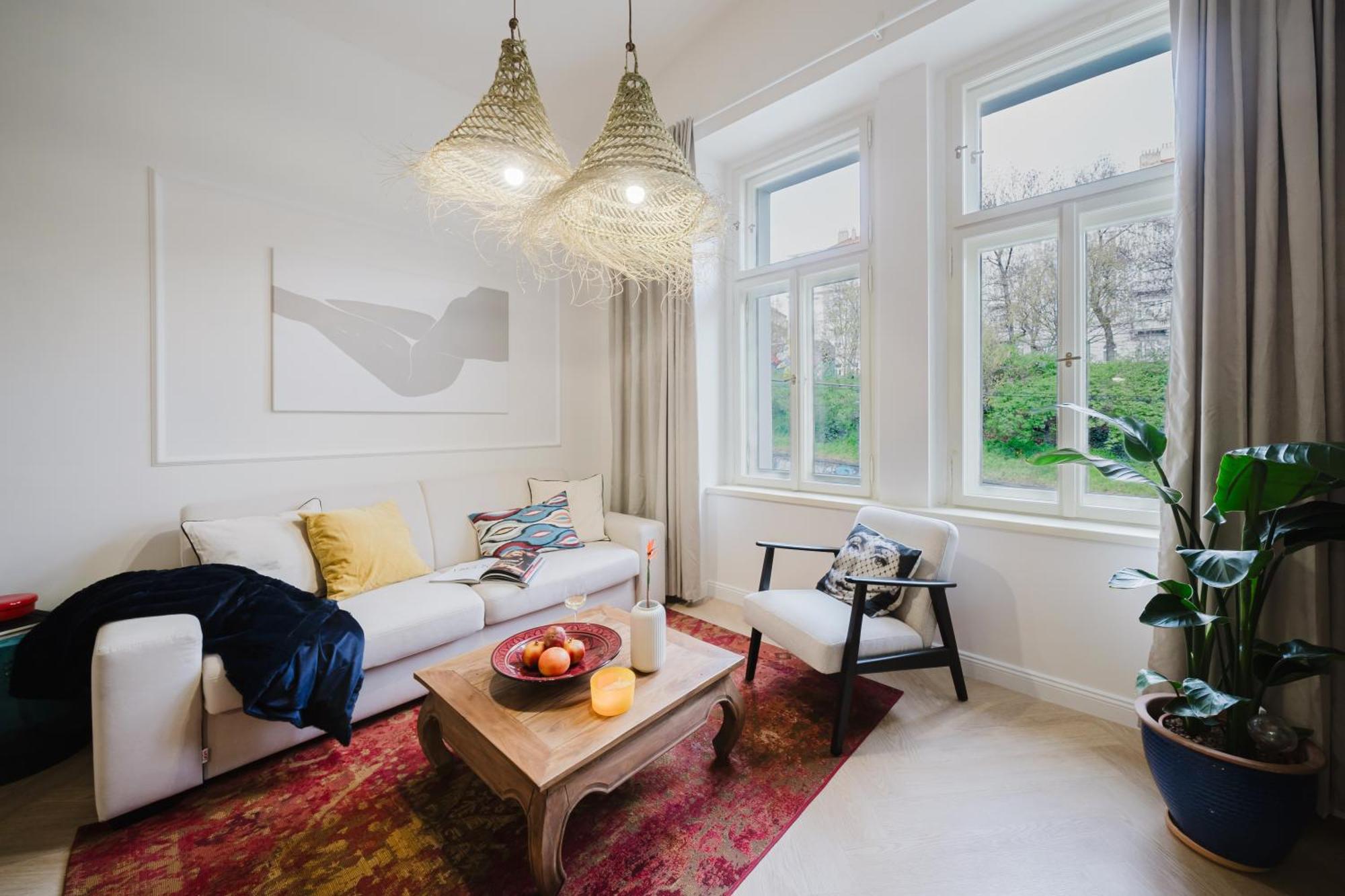 Days - Boho One-bedroom With Netflix In Vinohrady Apartment Prague