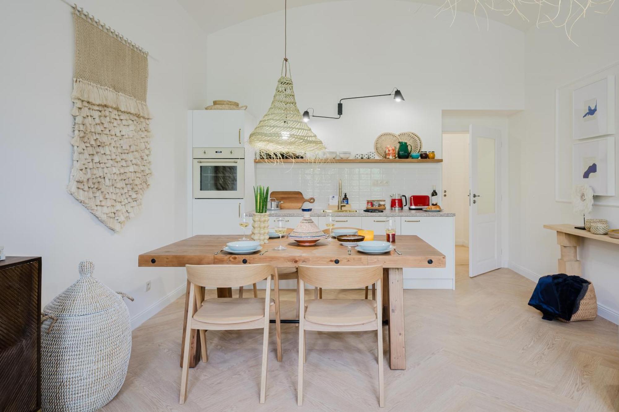 Days - Boho One-bedroom With Netflix In Vinohrady * Prague