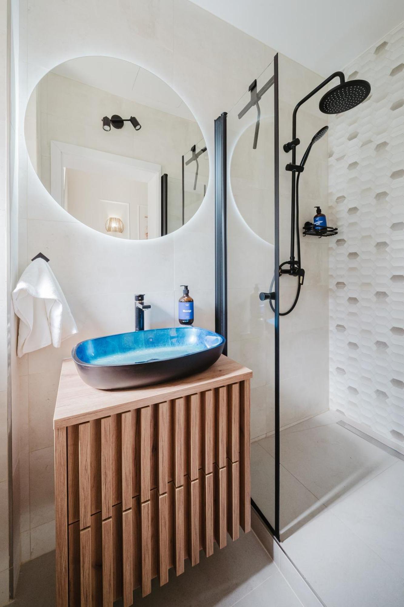 Days - Boho One-bedroom With Netflix In Vinohrady Apartment *