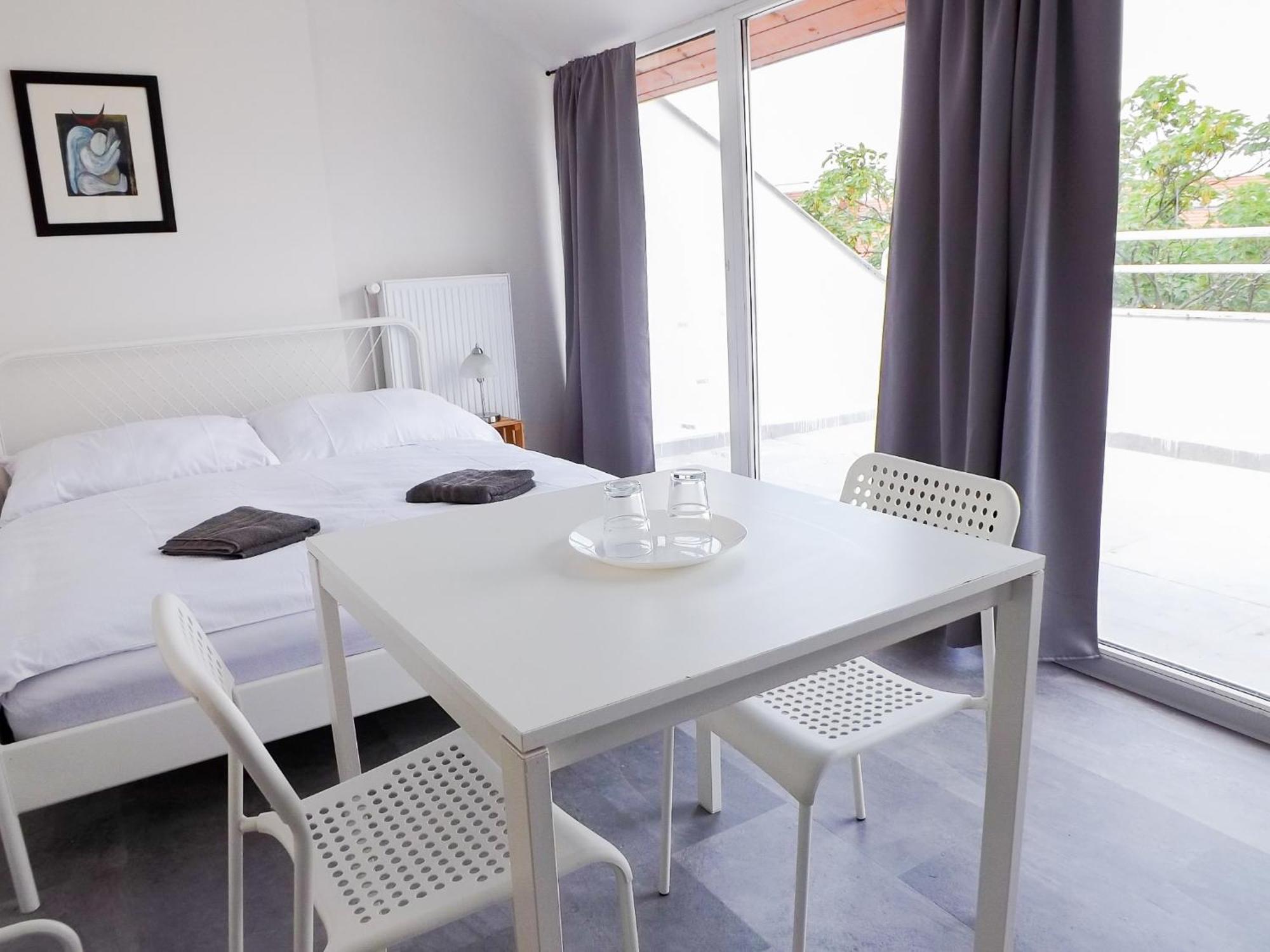 Homestay Angel With Large Terrace R6 Prague