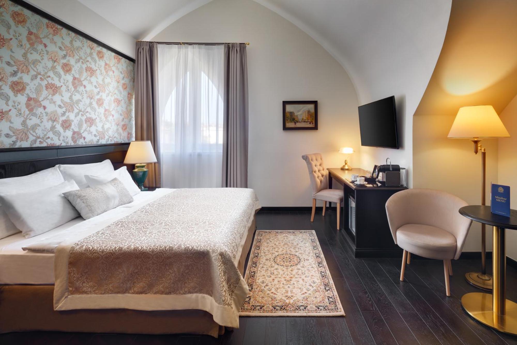 Savoy 4* Prague