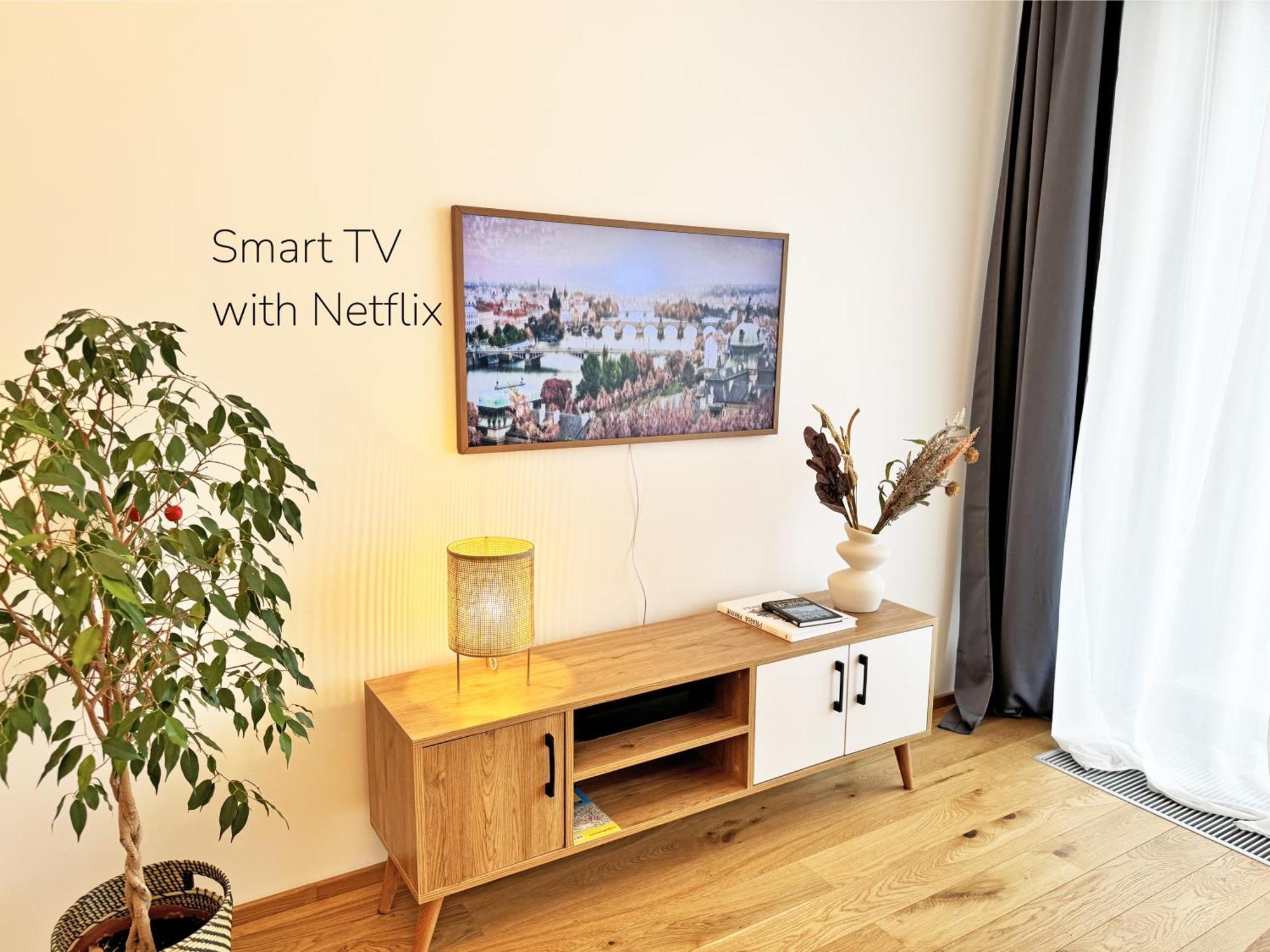 New Studio, King Bed, Free Parking, Terrace Apartment Prague