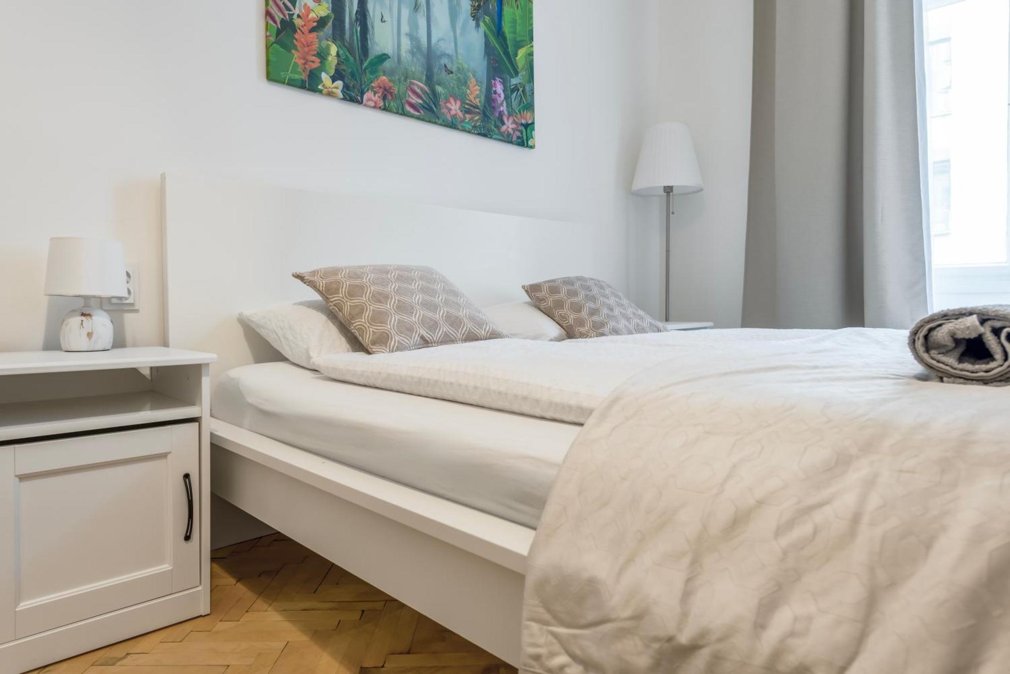 Apartment 2bdr Pretty In The Local Area Of