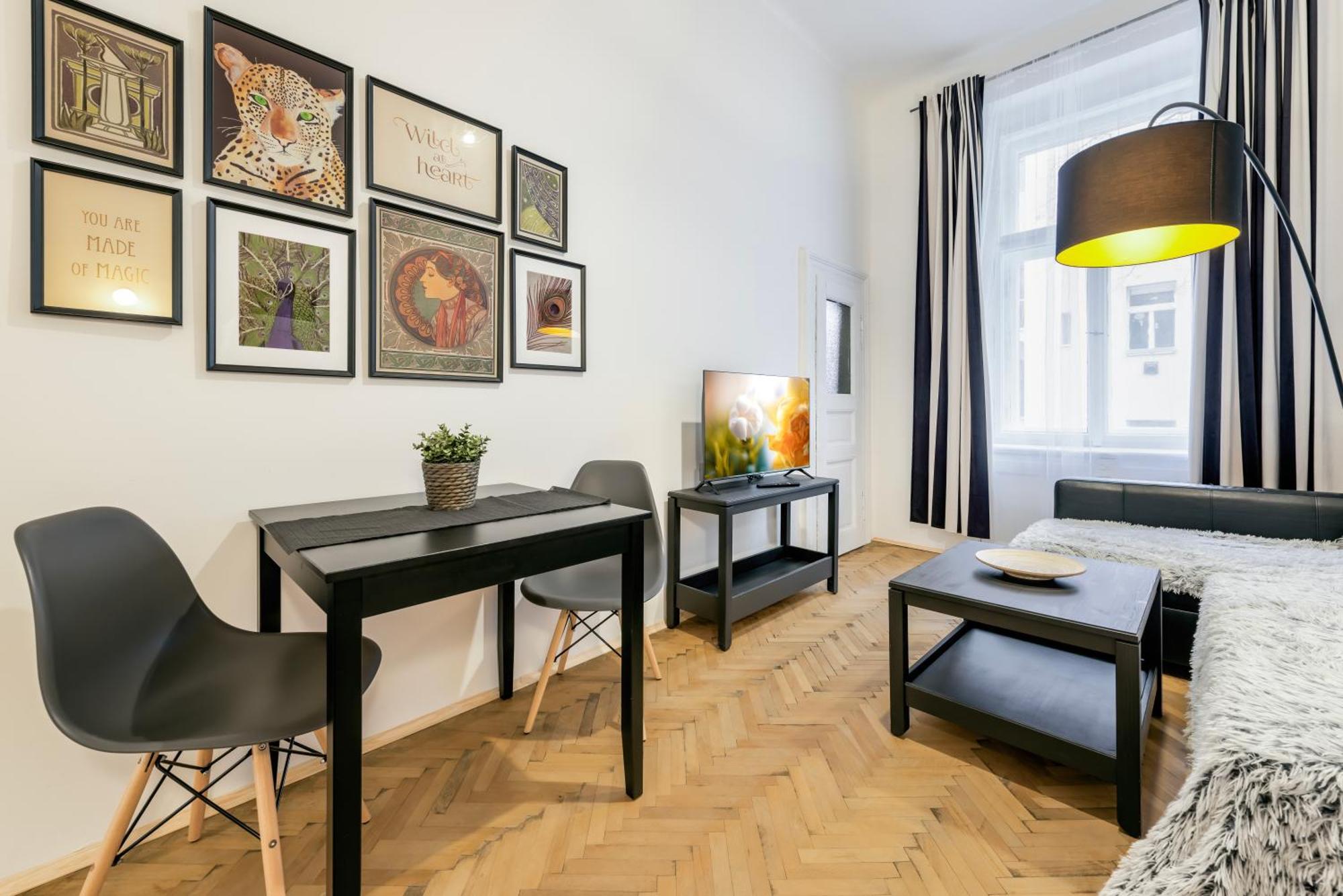 2bdr Pretty In The Local Area Of