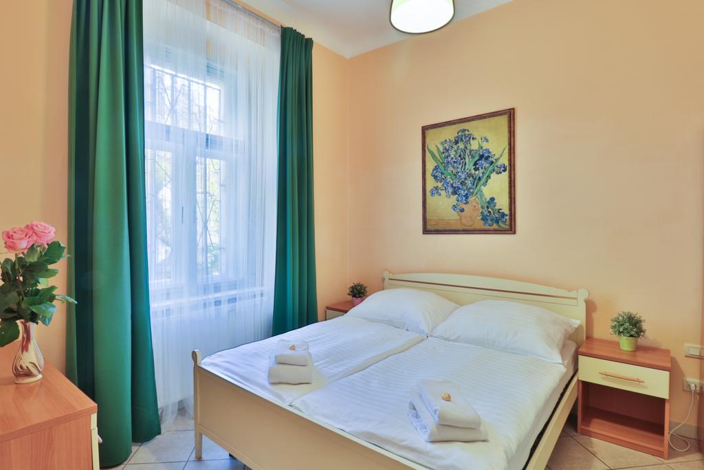 Na Kozacce 6 Apartment *