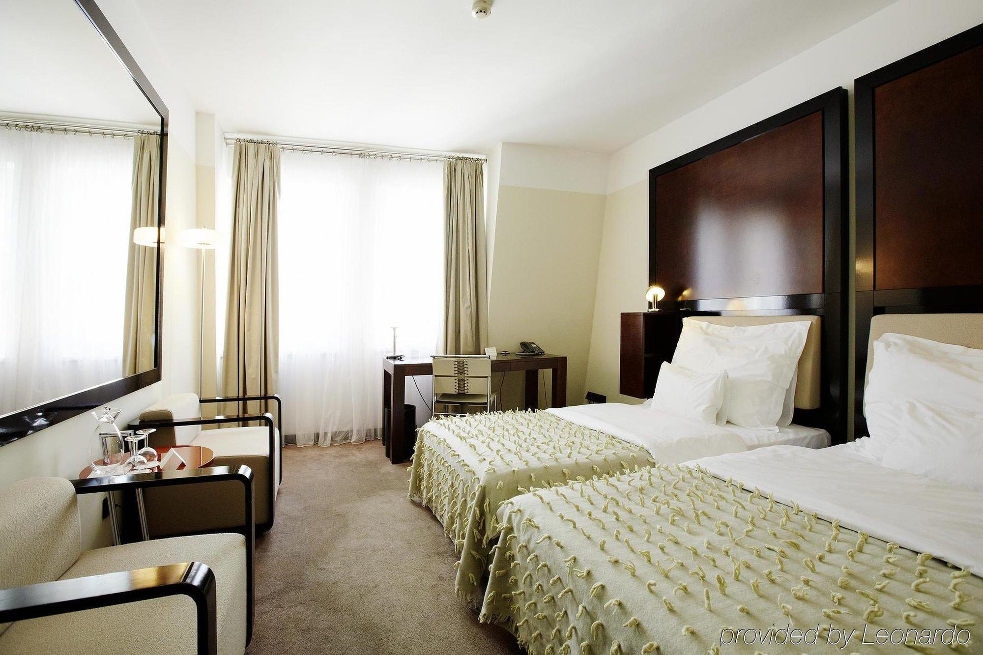 Otel Maximilian Prag