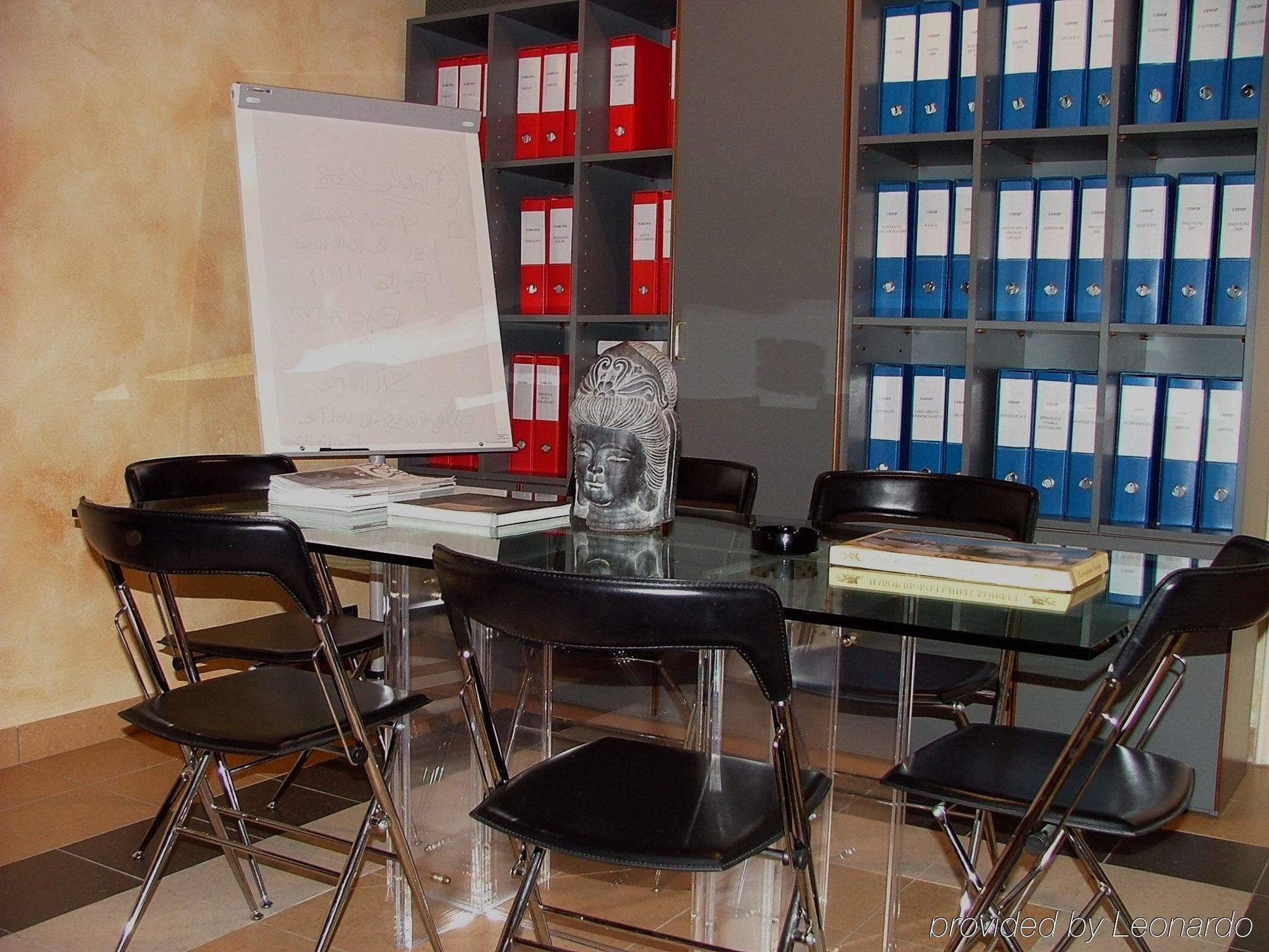 Apart Otel Jecna