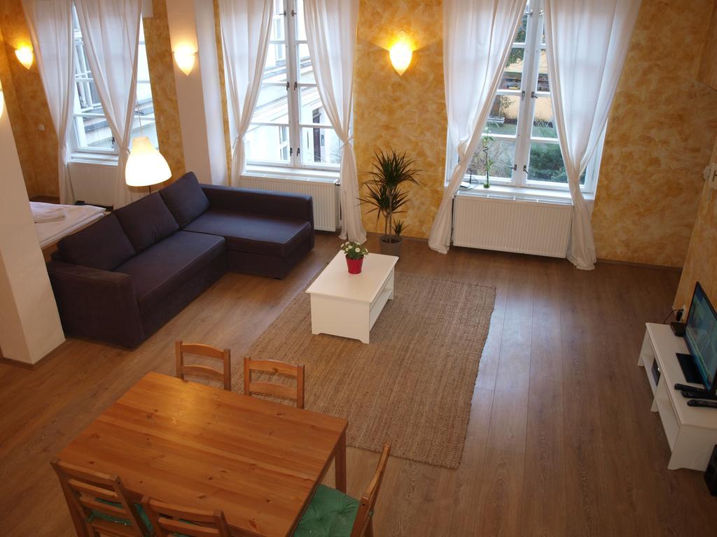 Carolina Old Town Apartment Prague