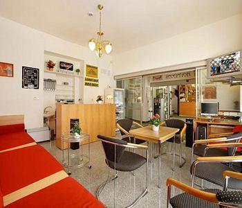 Hotel Golden Garni