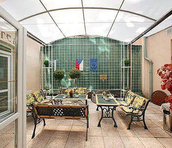 Golden Garni Hotel 3*