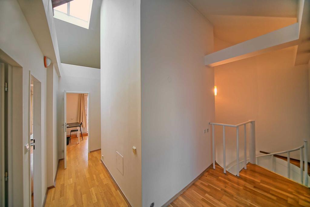Na Kozacce 6 Apartment Prague