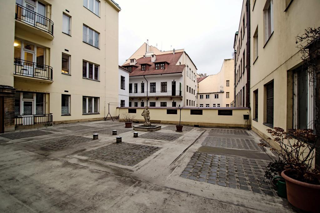 Champagne Studio With Sauna Prague