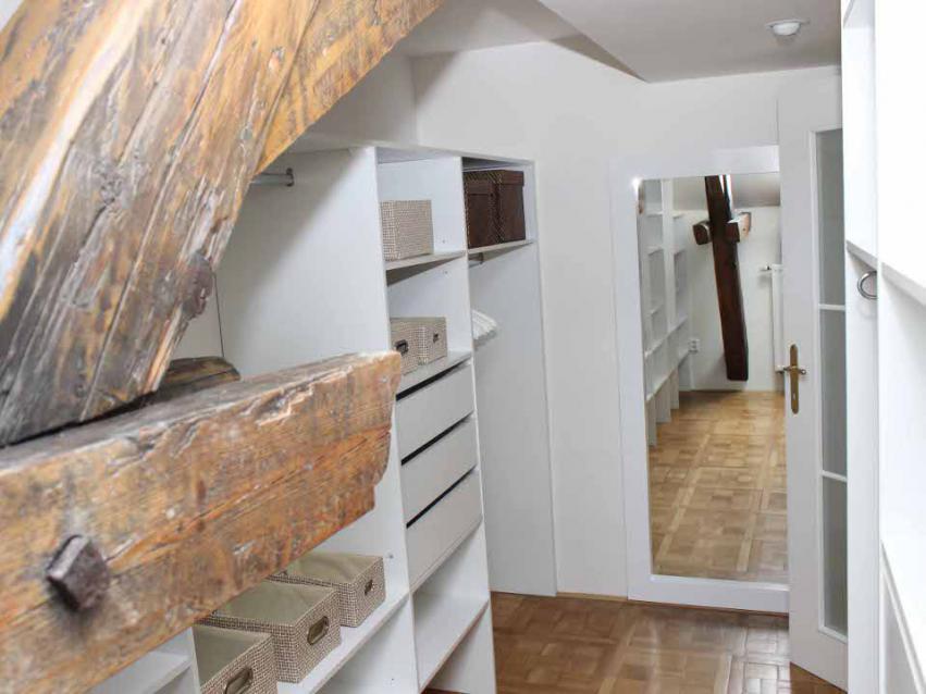 Apartment Attic Hastalska Prague