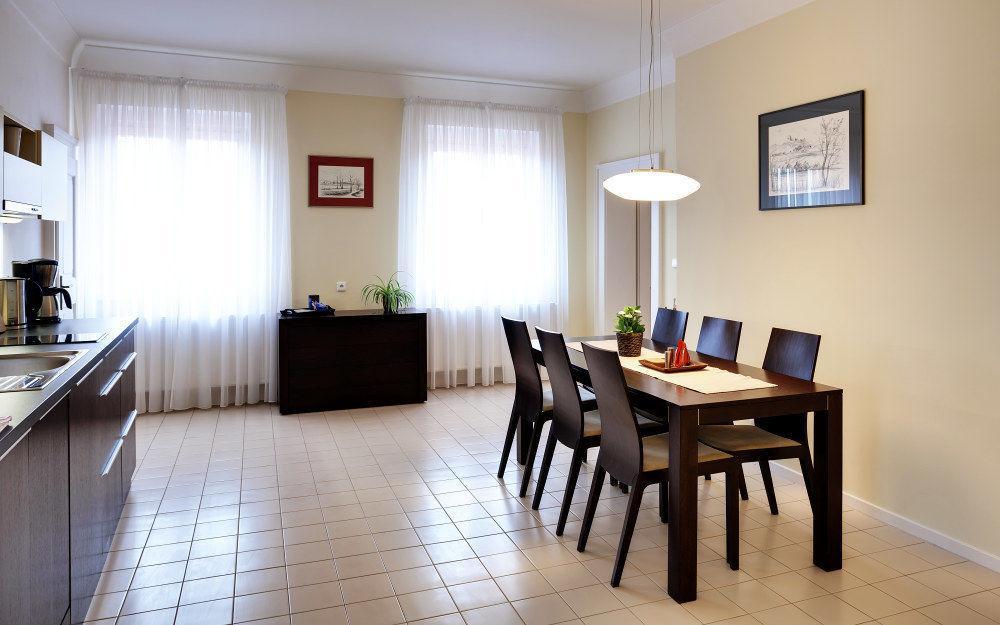 Karlova 25 Apartment