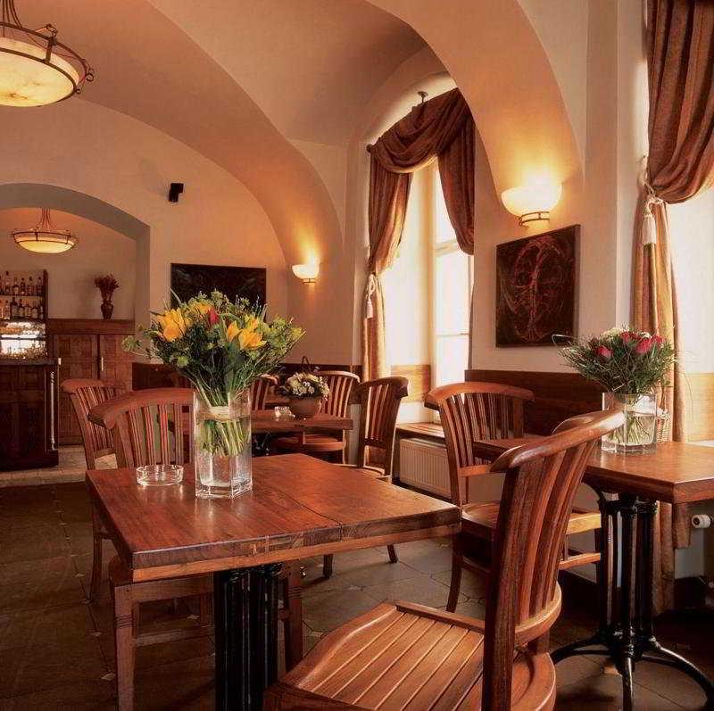 Lippert 4* Prague