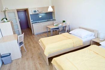 Aparthotel Eliska Tower 3*
