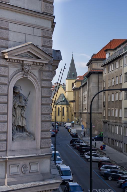 With 2 Bathrooms- 5 Minutes From Old Town - 102 M2 Prague
