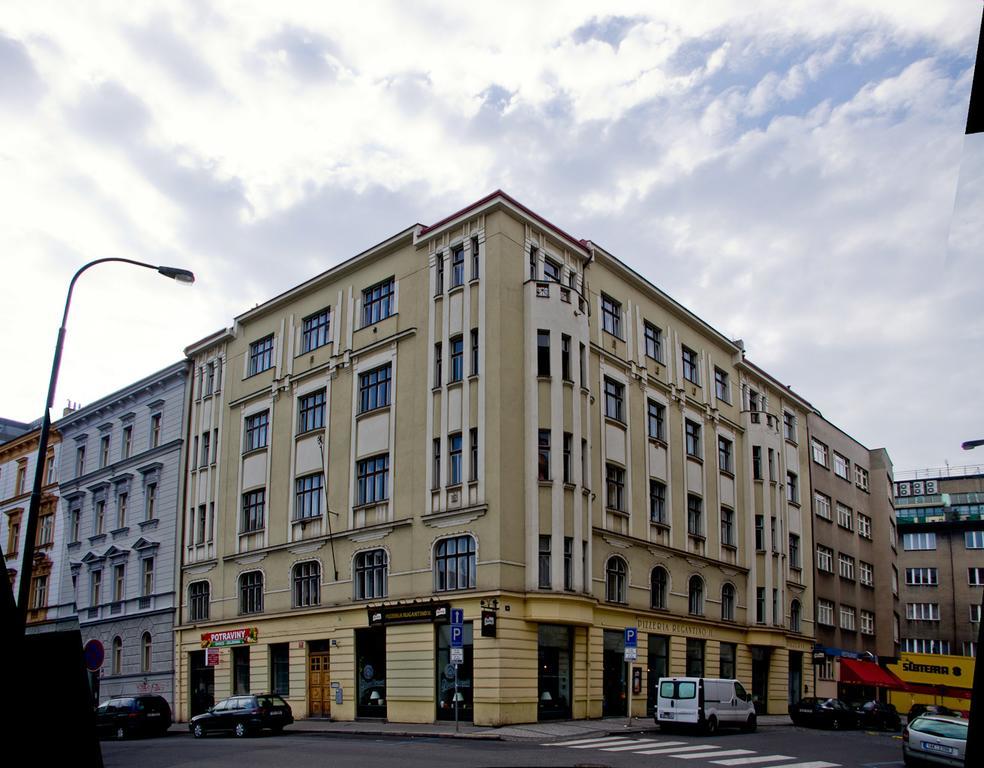 Apartment With 2 Bathrooms- 5 Minutes From Old Town - 102 M2 Prague