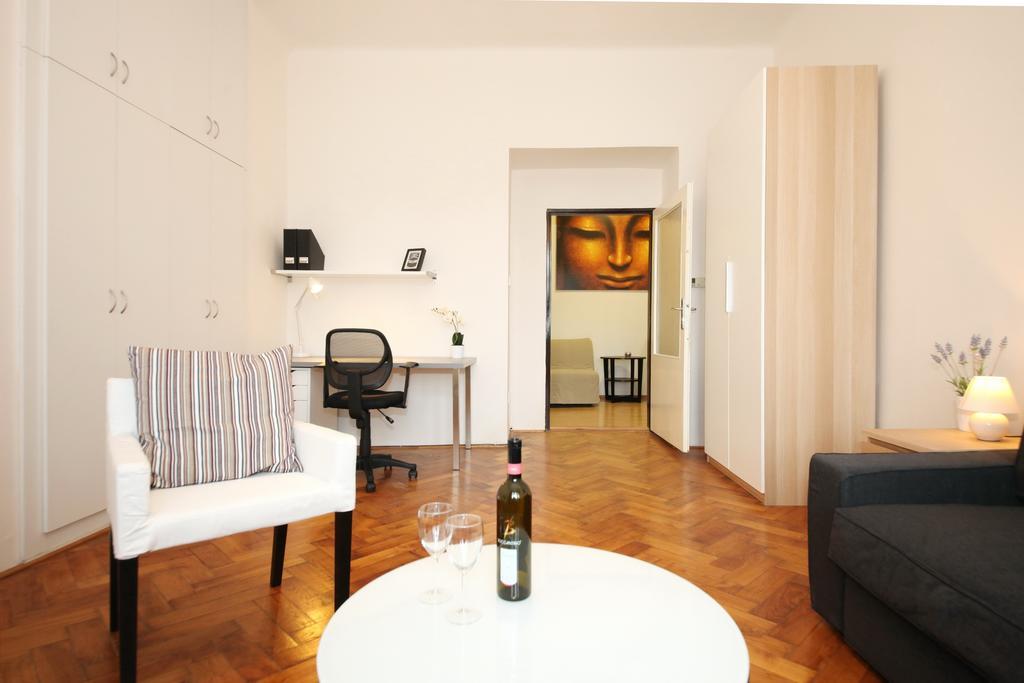 Apartment With 2 Bathrooms- 5 Minutes From Old Town - 102 M2