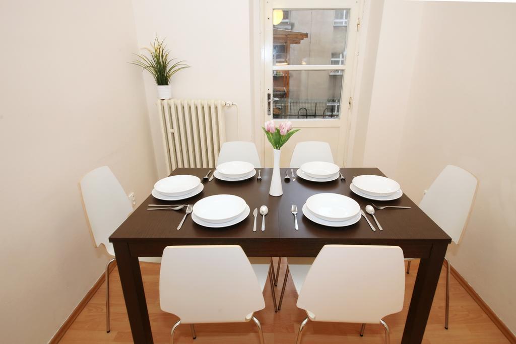With 2 Bathrooms- 5 Minutes From Old Town - 102 M2 Prague