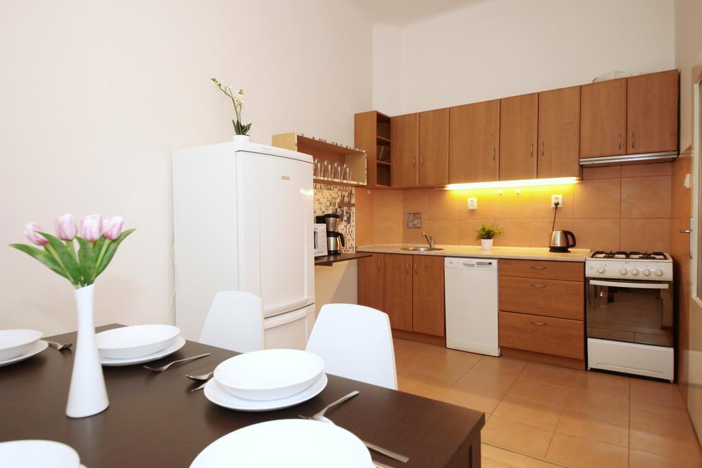 Apartment With 2 Bathrooms- 5 Minutes From Old Town - 102 M2