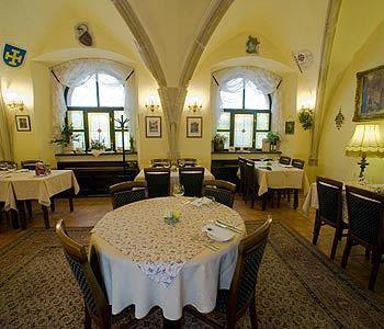 Hotel Cerny Slon
