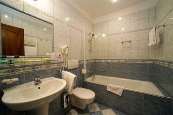 Hotel Cerny Slon