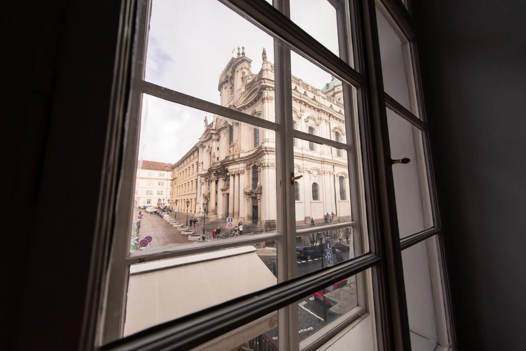 Three Golden Crowns Apartments Aparthotel Prague
