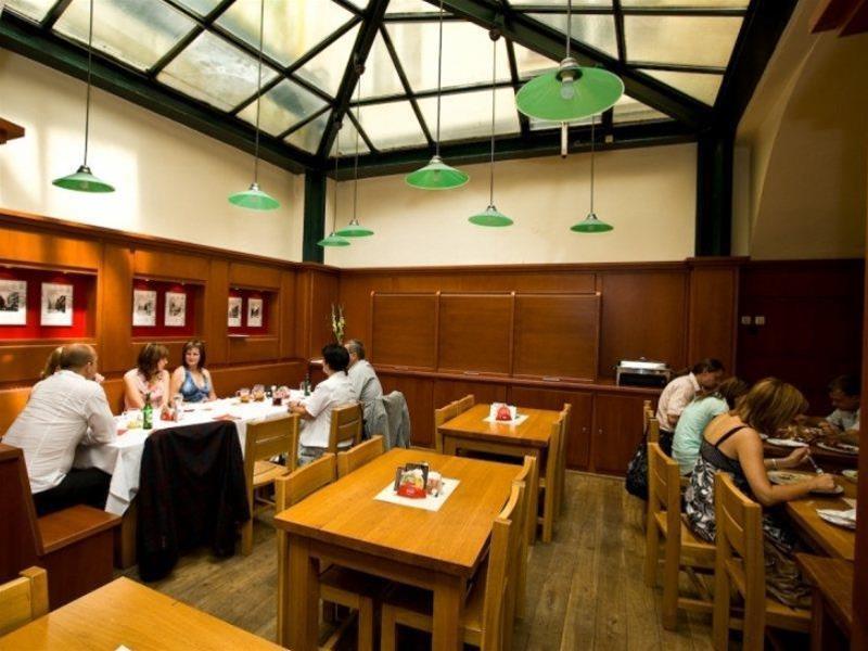 Hotel U Medvidku-brewery Prague