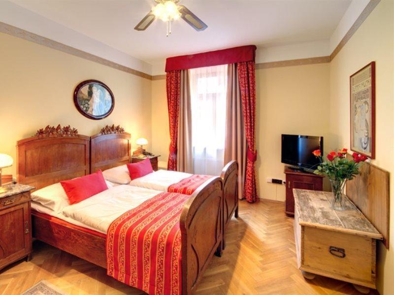 Mucha Otel Prag
