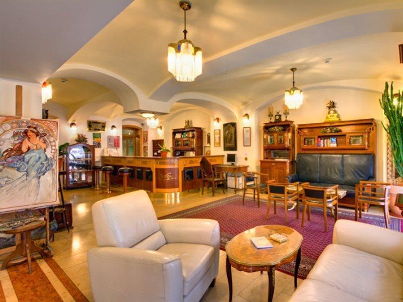 Mucha Otel Prag
