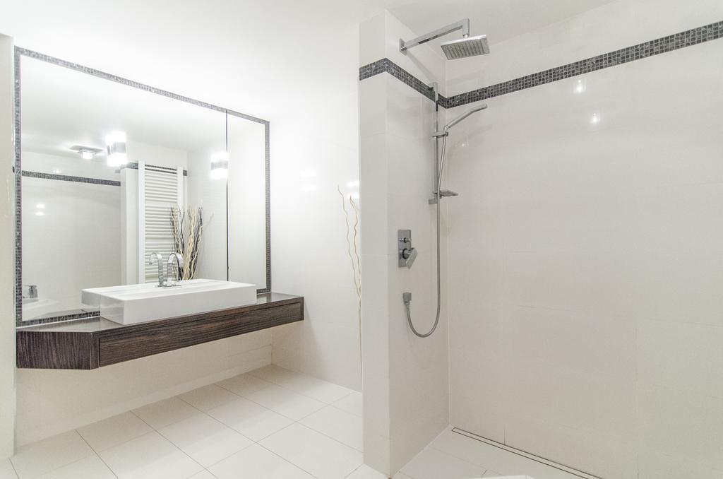 Snow White Loft With Jacuzzi Apartment