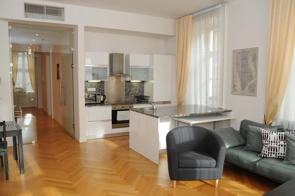 Apartment Royal Road Prague