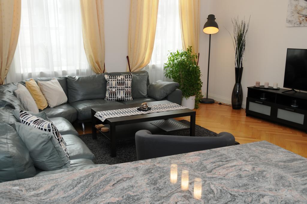 Royal Road Apartment Prague