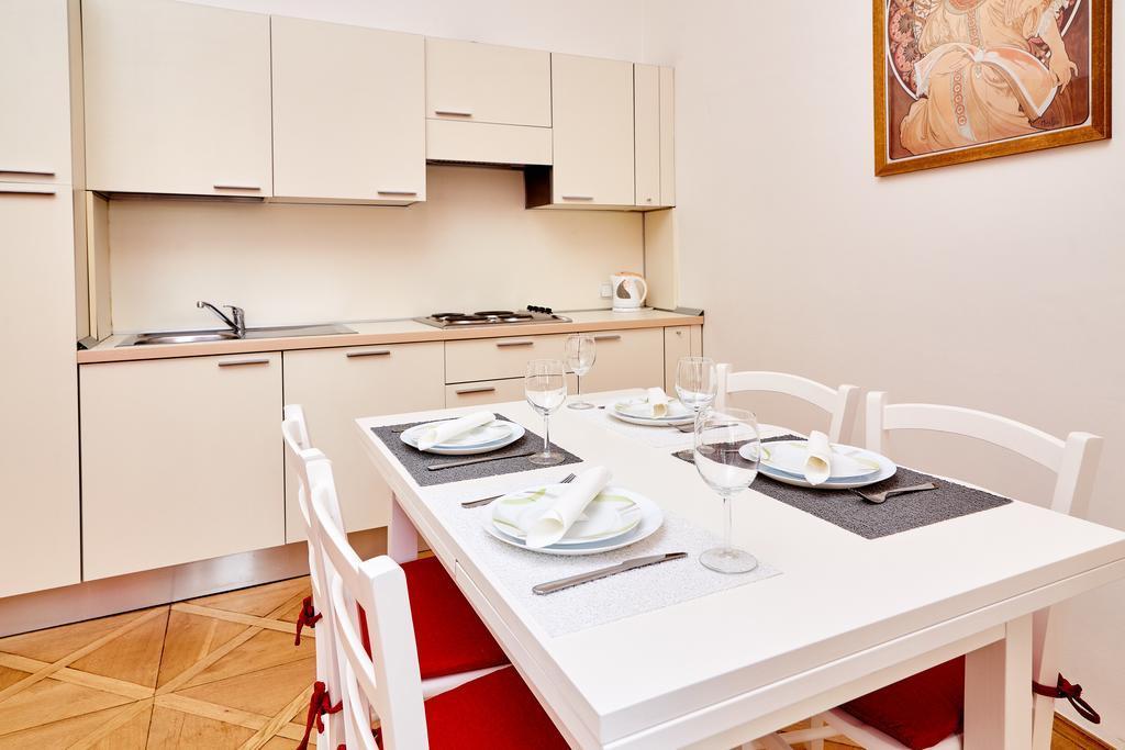 Aparthotel Three Golden Crowns Apartments Prague