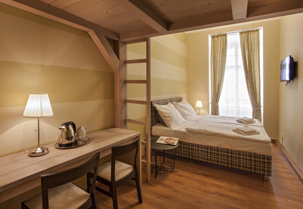 Corto Old Town Otel