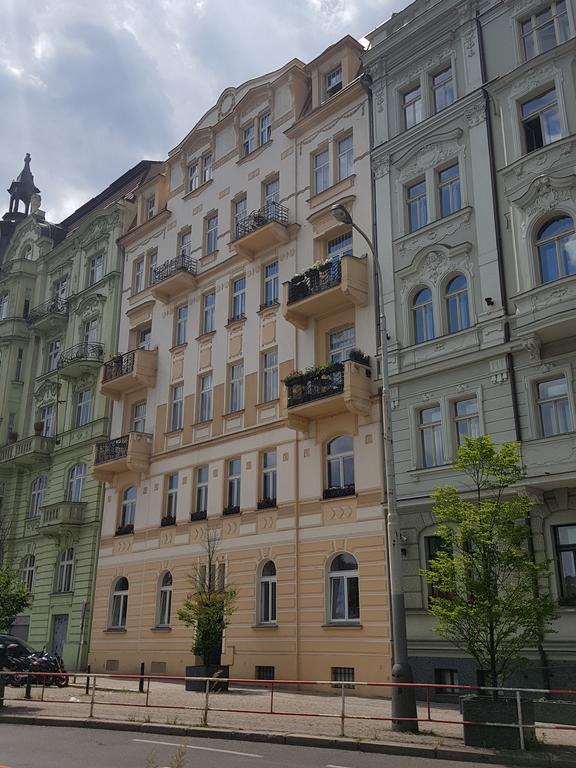 River Bank Apartment