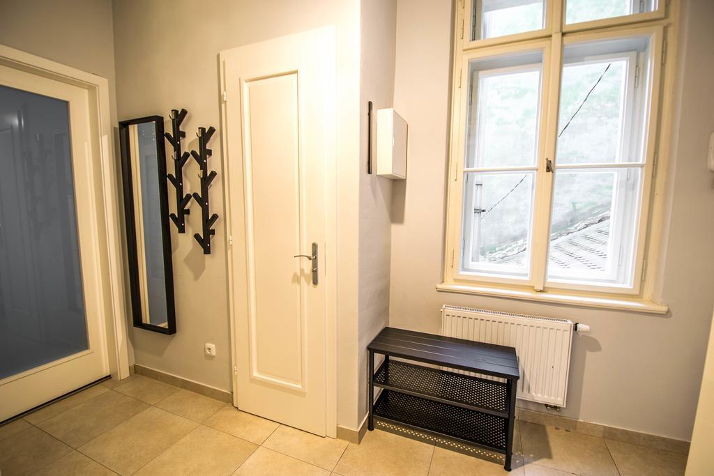 Apartment Reflection 2bdr By Ruterra *