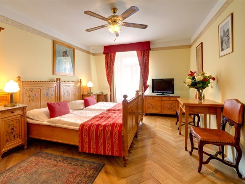 Mucha Otel 4*