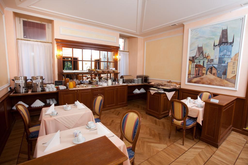 Hotel Kinsky Fountain Prague