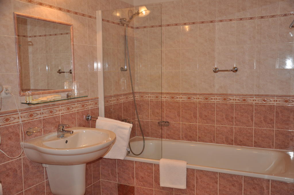 Cerny Slon Hotel 4*