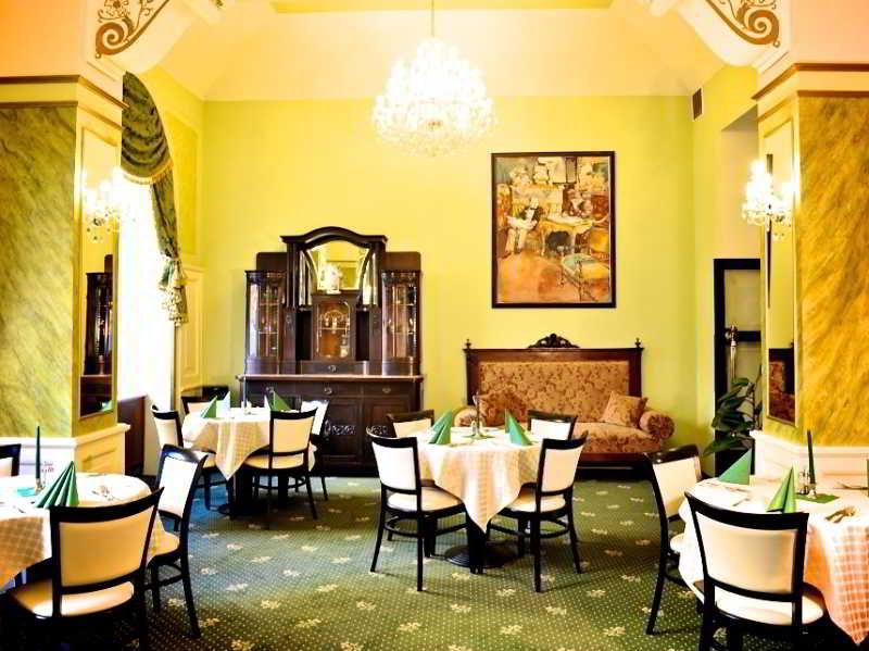 Otel 1885 Prag
