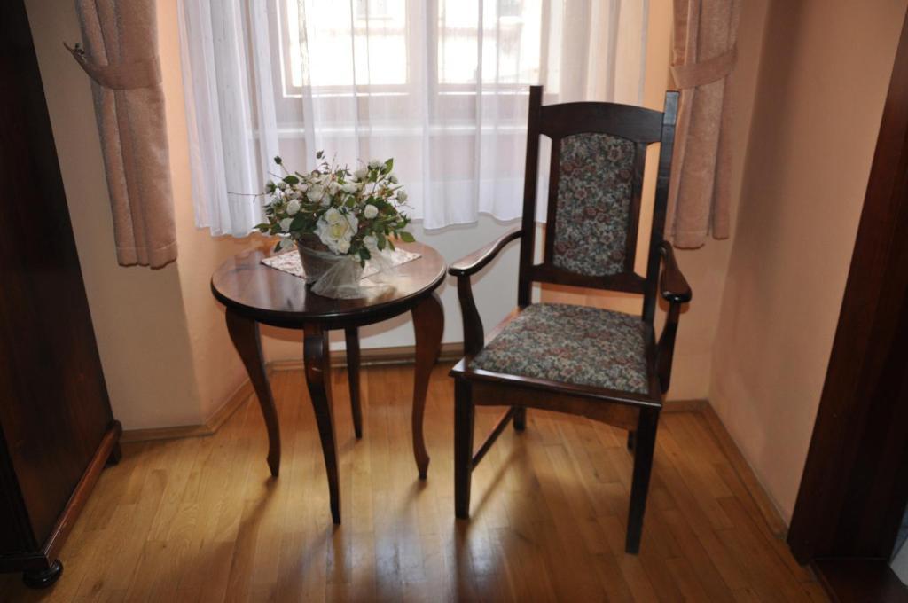 Hotel Cerny Slon 4*