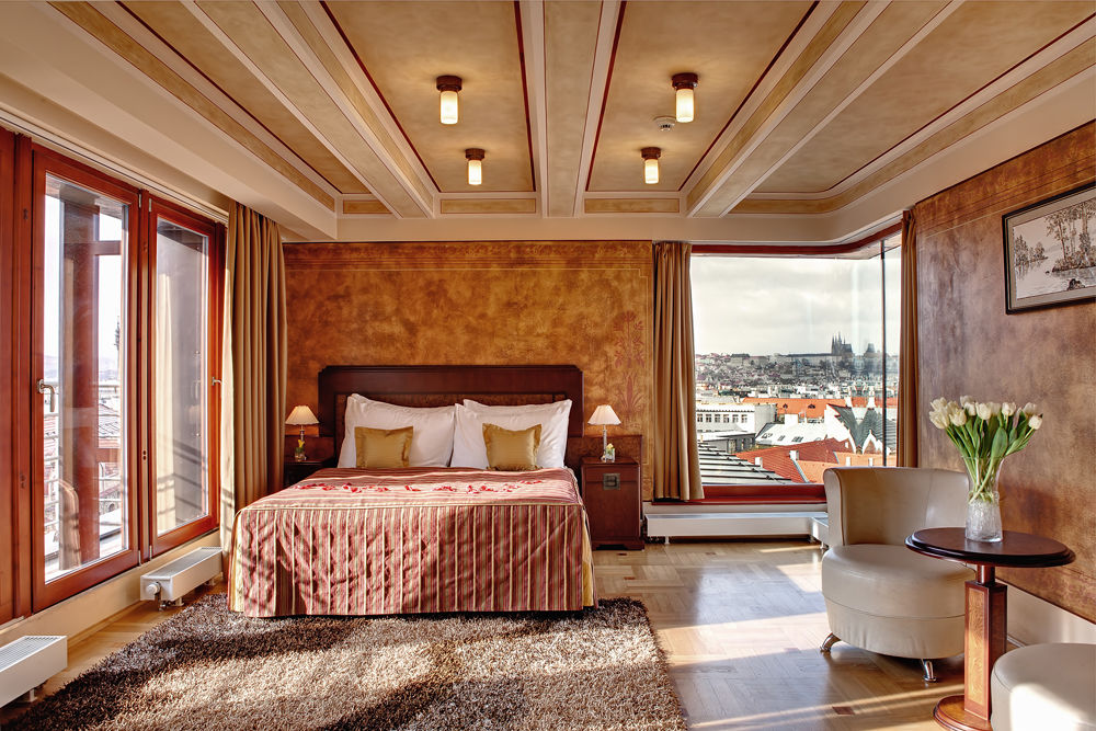 Majestic Plaza Hotel