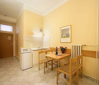 Hotel Golden Garni 3*