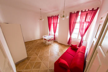 Three Golden Crowns Apartments 3* Prague