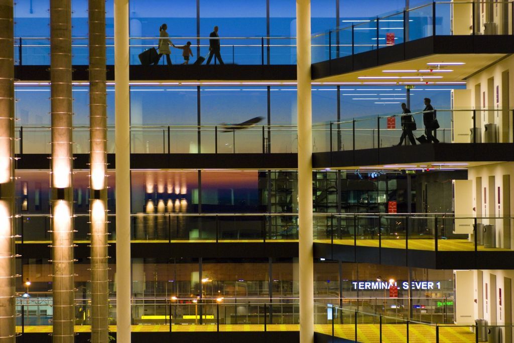 Courtyard By Marriott Airport Prague